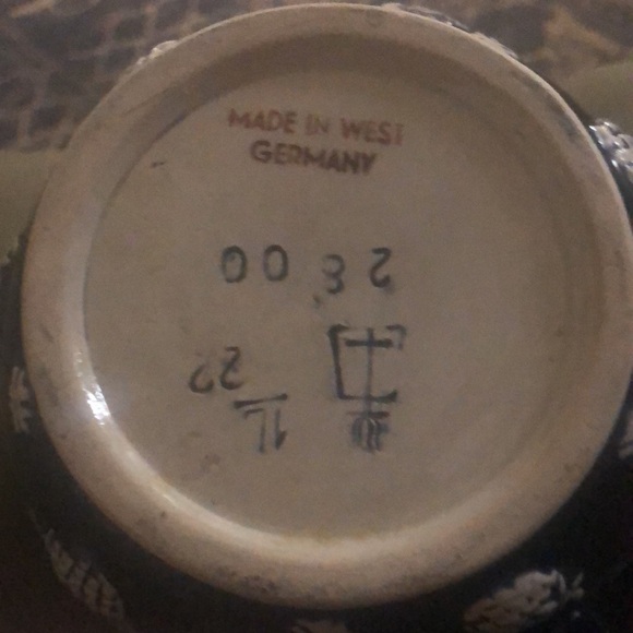 Beautiful blue faience pitcher - Picture 5 of 6